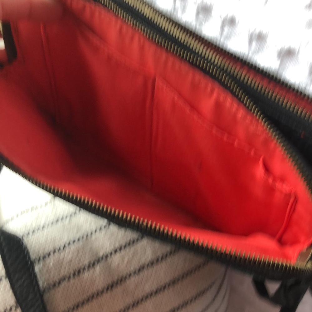 Pistil Purse - Picture 4 of 7